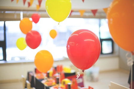 분당 영어유치원 폴리어학원 분당캠퍼스 파티 행사 밝은 교육환경